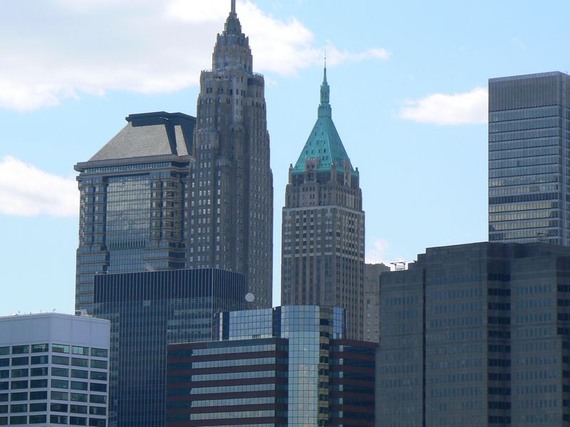 Americain Inernational Building: Americain Inernational Building et le n 40 Wall Street 2
